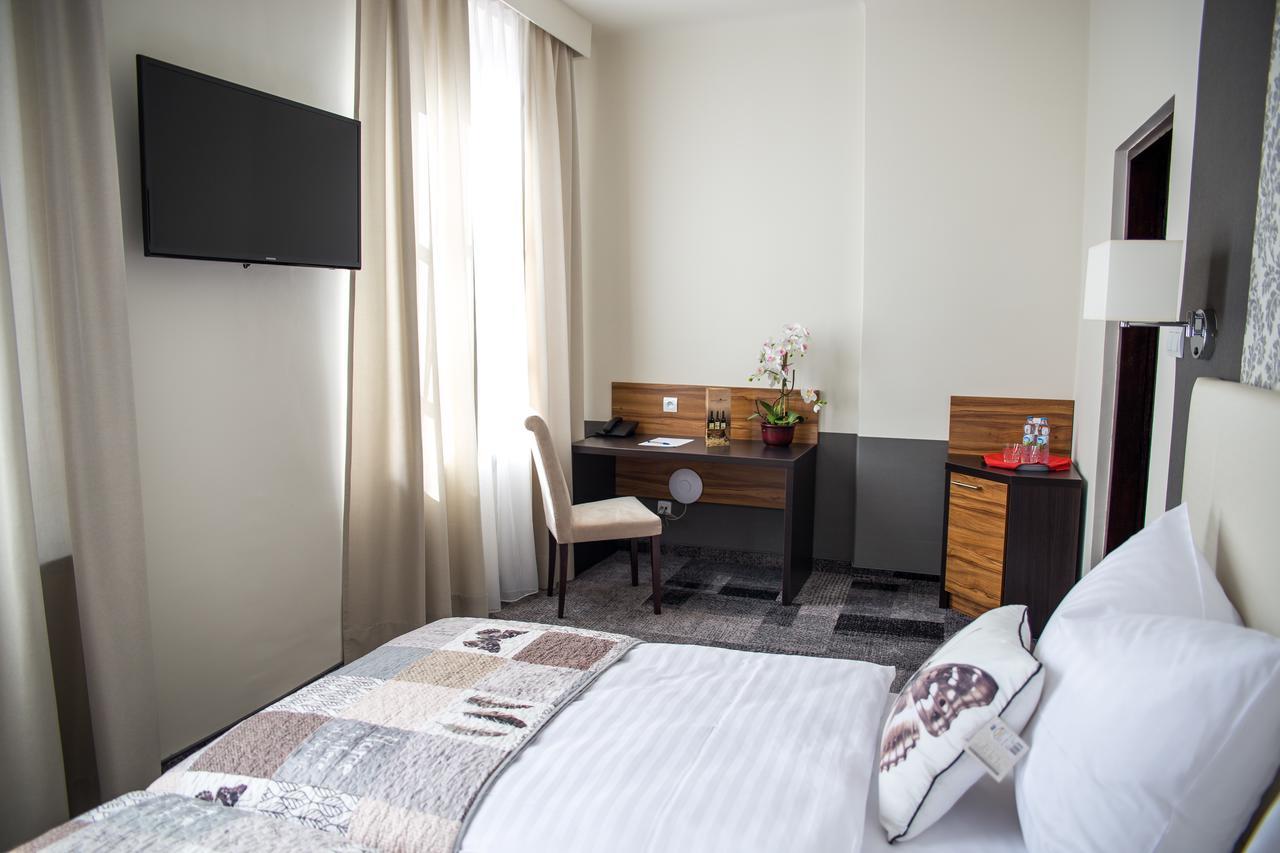 Morando Hotel Zamosc  Ngoại thất bức ảnh